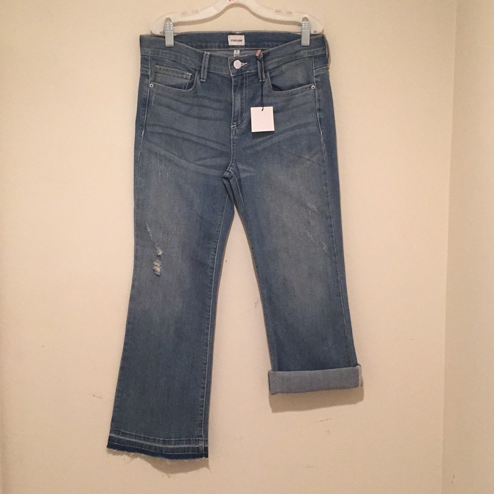 Sneak Peek jeans